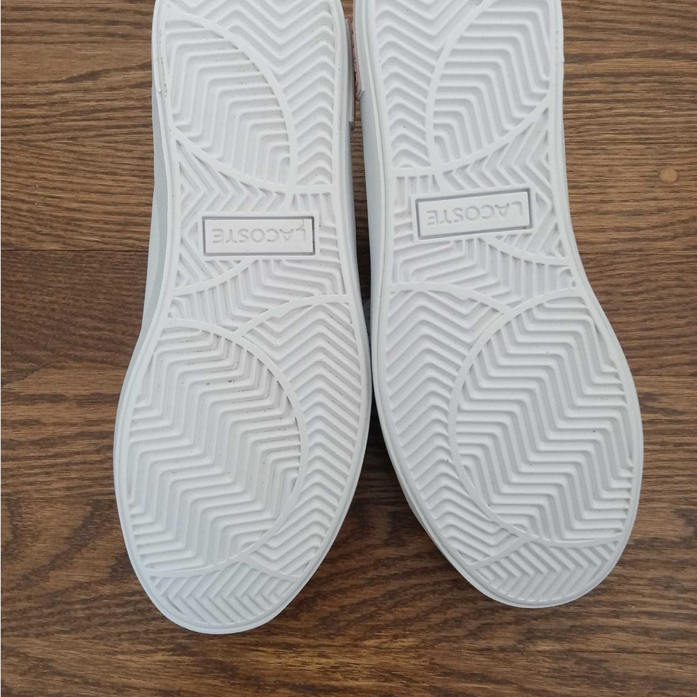 Lacoste Girls Powercourt Sneaker. White/Pink. New without box. - Picture 2 of 4
